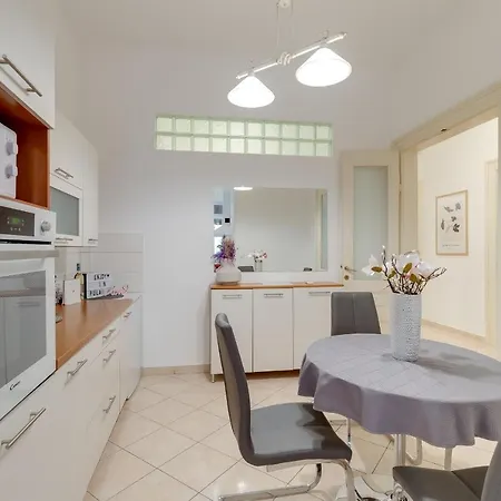 شقة Ana With Balcony *